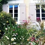Le Balloir Bed & Breakfast 3*