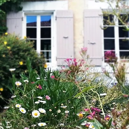 Le Balloir Couette-café 3*