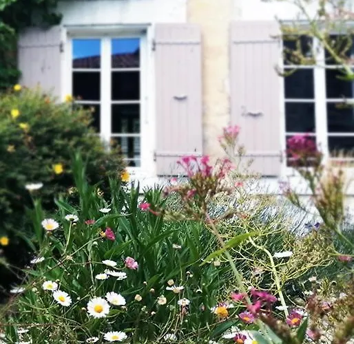 Le Balloir Bed & Breakfast 3*